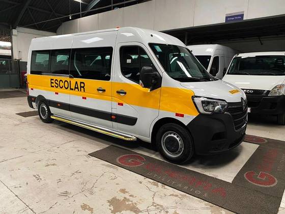 RENAULT MASTER 2.3 DCI DIESEL MINIBUS EXECUTIVE 16L L3H2 3P MANUAL